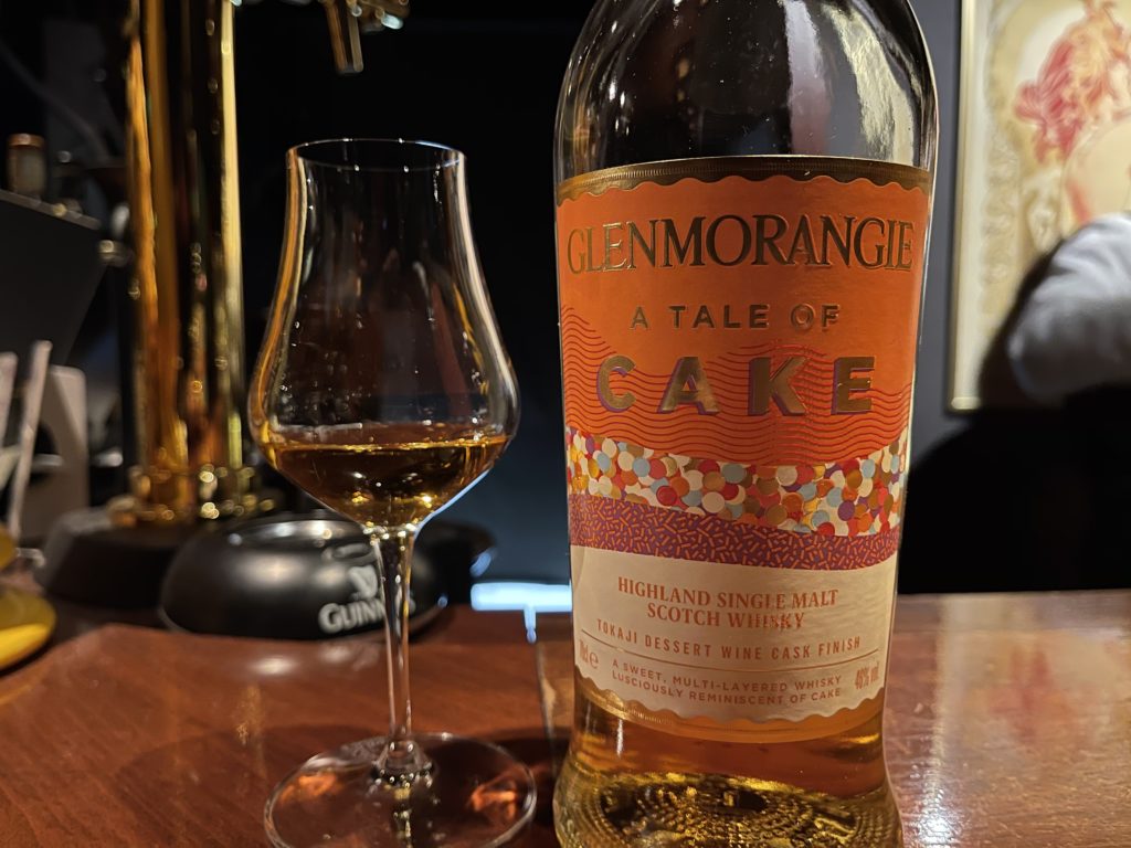 最終値下げ　宮城峡　アップルブランデーウッドフィニッシュ 700ml 新品 Amazon.co.jp: シングルモルト宮城峡 アップルブランデーウッド