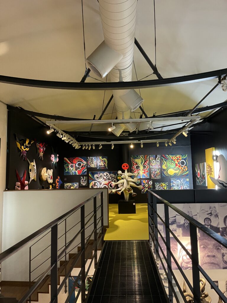 岡本太郎記念館の展示室