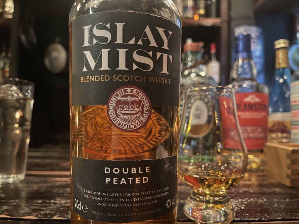 アイラミスト ダブルピーテッド：霧のアイラが醸す″島っぽさ″ - 酒と