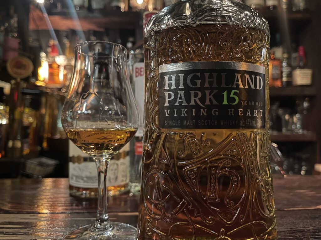 ハイランドパーク15年 ヴァイキングハート：バランス重視のミッド